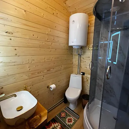 файна хата 4 * Synevyrsʼka Polyana