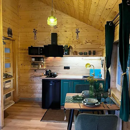 файна хата 4 *